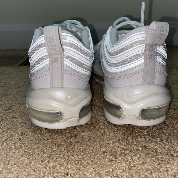 Women’s Nike Air Max 97s - Picture 4 of 5
